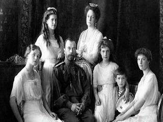 Архиерейский Собор РПЦ решит, как будут храниться царские останки